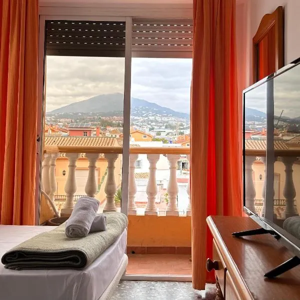 Hostal San Felipe，位于马贝拉的酒店