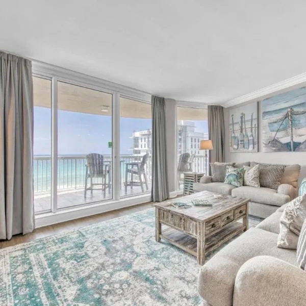 St Maarten 907 a Newly Renovated Luxury Beach Front 3 Bedroom 9th Floor Private Elevator，位于德斯坦的酒店