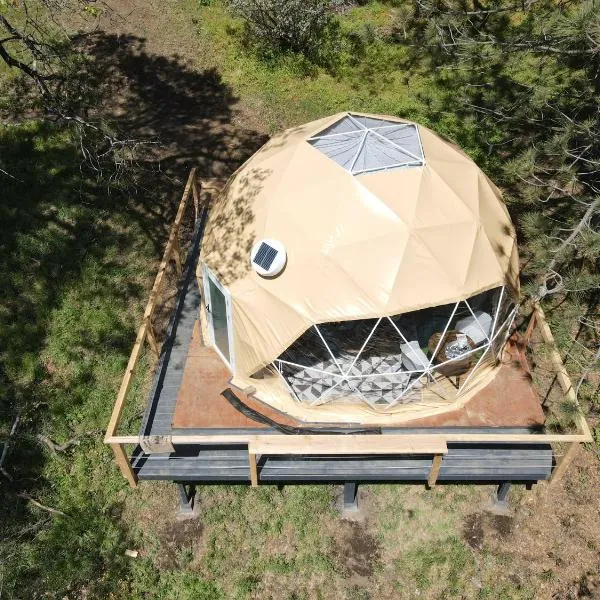 Glamping Dome 1 - 10 minutes from Kings Canyon，位于Wilsonia的酒店