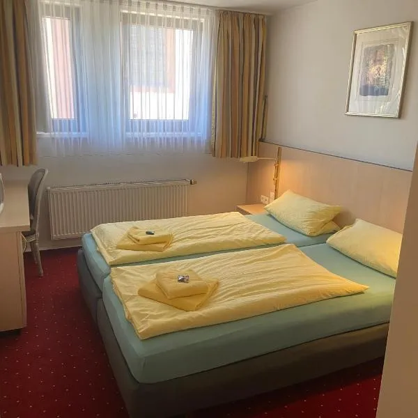 Gästehaus Niki，位于陶贝尔比绍夫斯海姆的酒店