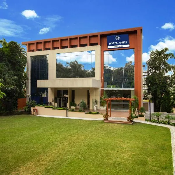 Hotel Aketa Rajpur Road Dehradun, Dehradun，位于德拉敦的酒店