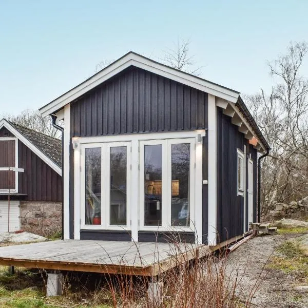 Gorgeous Home In Sturkö With Kitchen，位于Lyckeby的酒店