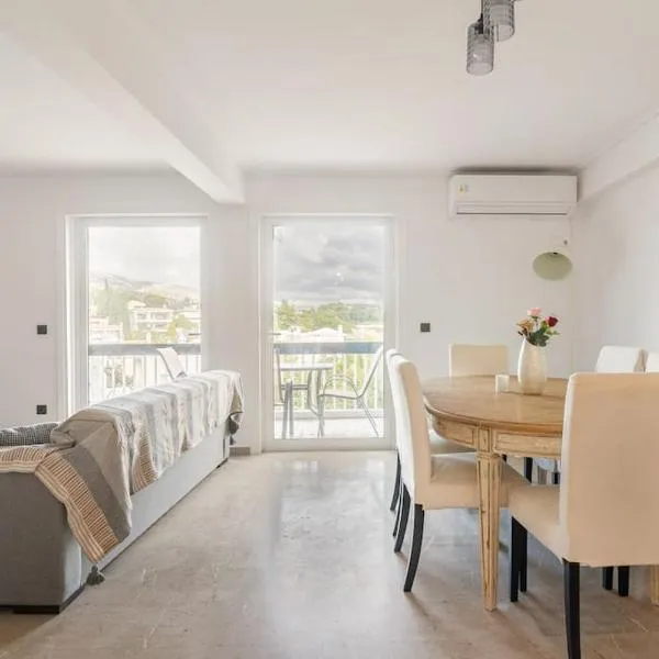 VARKIZA APARTMENT，位于瓦尔基扎的酒店