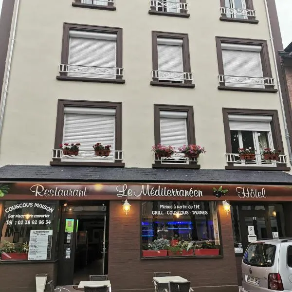 Le Mediterranéen，位于Mormant-sur-Vernisson的酒店