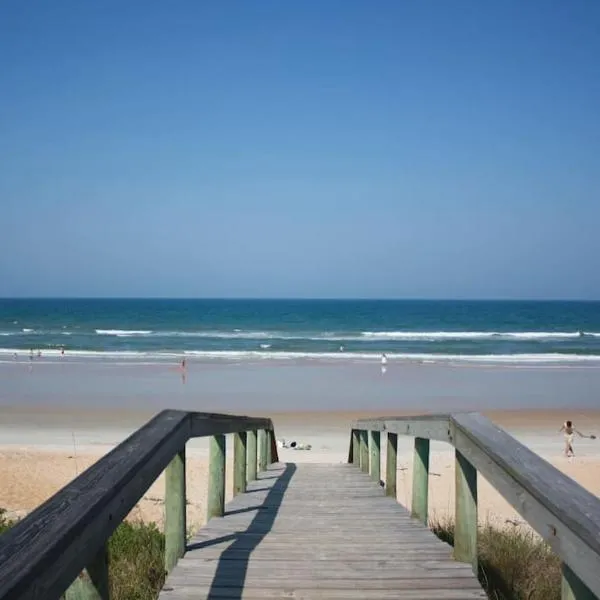 Beach, Oceanfront, Flagler Beach Rental,位于弗拉格勒海滩的酒店