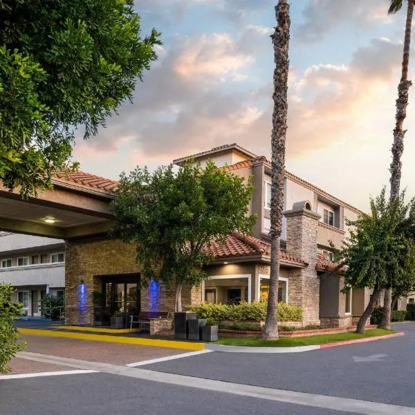 西米谷智选假日酒店，位于Santa Susana Knolls的酒店