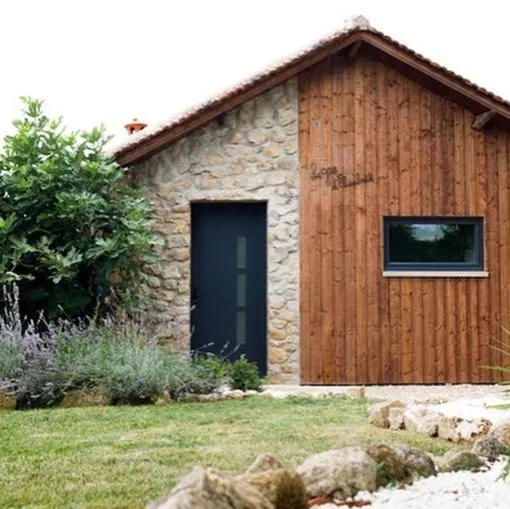 Le Gîte d’Élisabeth，位于Doulezon的酒店