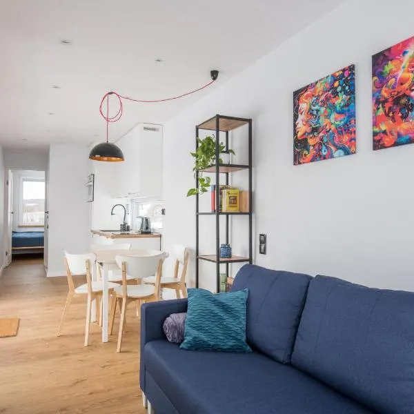 Slow Box Apartament z pieknym widokiem,位于Pawłów的酒店