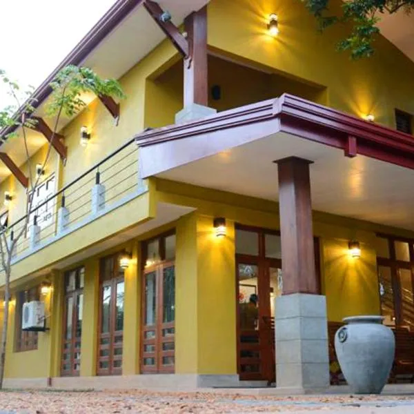 因拉克花园酒店，位于Dankotuwa的酒店