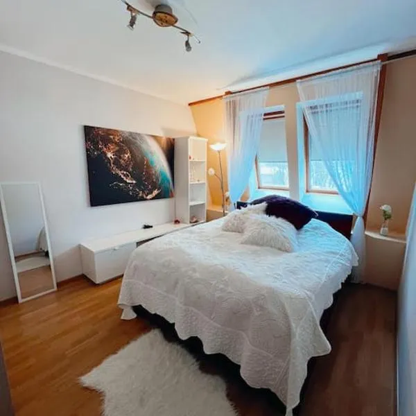 Huhtala apartment，位于Uuemõisa的酒店