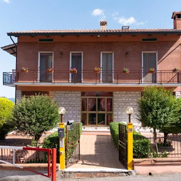 Casa Pitara - apartment in vila，位于San Martino in Colle的酒店