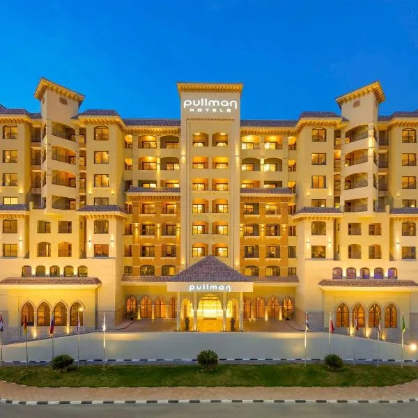 Pullman Resort Al Marjan Island，位于Al Jazirah al Hamra'的酒店