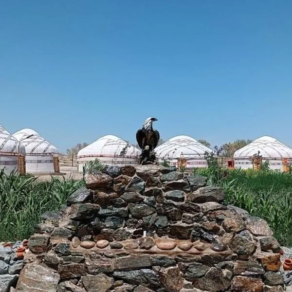 KARAKALPAK ETNO VILLAGE，位于努库斯的酒店