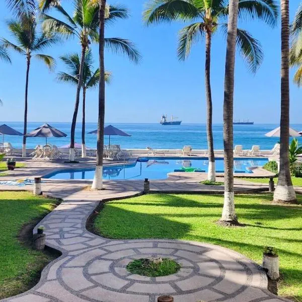 Departamento Frente a la Playa, Salagua Manzanillo，位于曼萨尼约的酒店