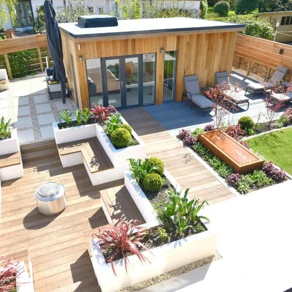 5 star luxury villa with Garden SPA，位于圣安德鲁斯的酒店