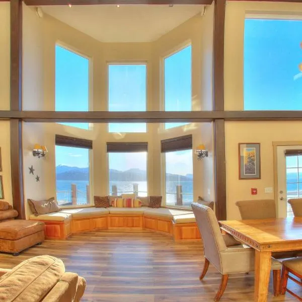 Land's End，位于荷马的酒店