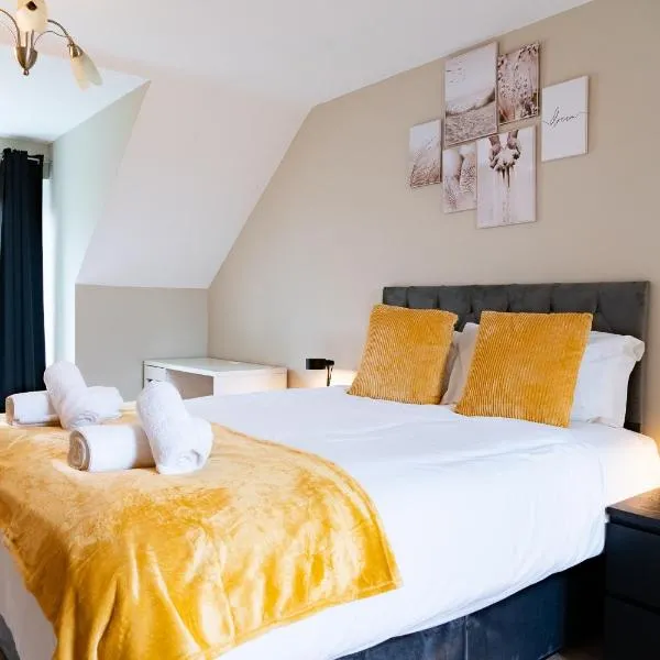 Entire 4 Bed Cosy Luxury Spacious house，位于Buckden的酒店