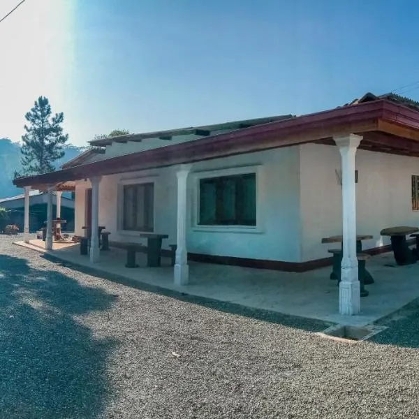 Lodgepole Pine Resorts，位于Welimada的酒店