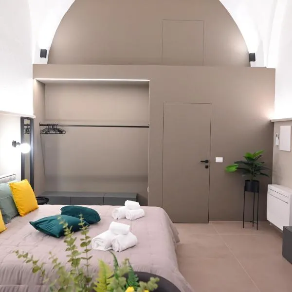 Dimora Minelli Suites，位于莫诺波利的酒店