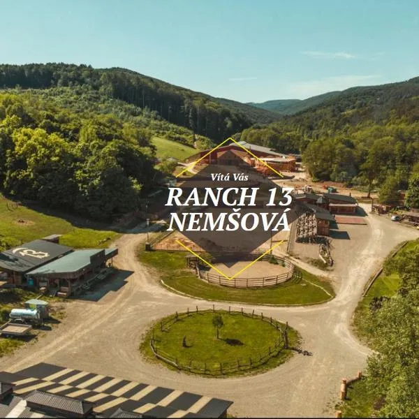 Ranch 13 - Western a kone，位于Trenčianska Teplá的酒店