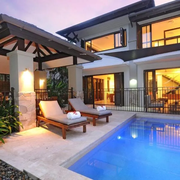 The Villa at Temple - A Luxury Resort Hideaway，位于道格拉斯港的酒店