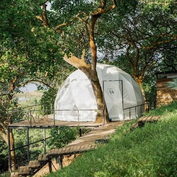 Tropical eglamping，位于Ðịnh Quán的酒店