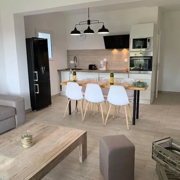 L'alivu di porto vecchio*** ( piscine chauffée )，位于维琪奥港的酒店