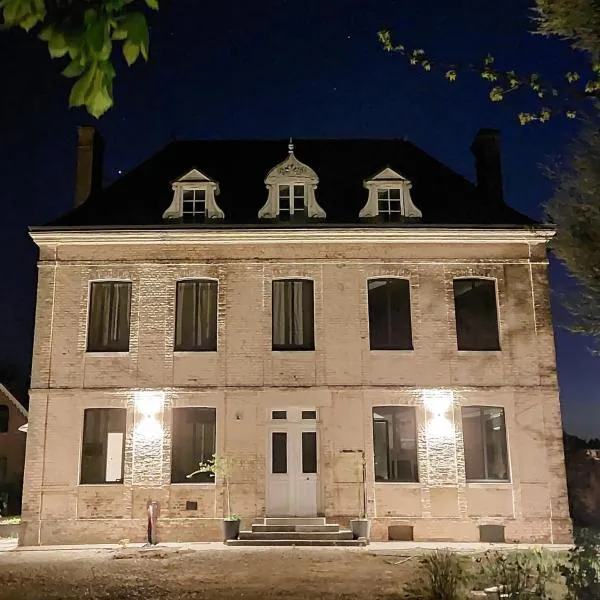 LES JACQUEMARTS NORMANDS Maison d'hôtes - Guesthouse，位于Biville-la-Rivière的酒店