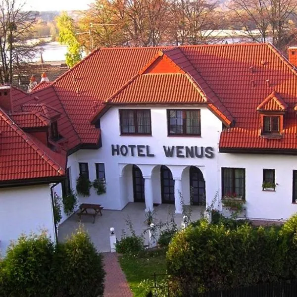 温诺斯酒店，位于Wilków的酒店