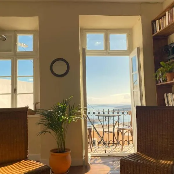 Jasmine Sea View Apartment with Blooming Patio，位于阿诺锡罗斯的酒店