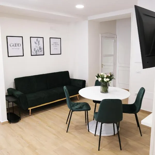 Toledo 292 Luxury House，位于那不勒斯的酒店