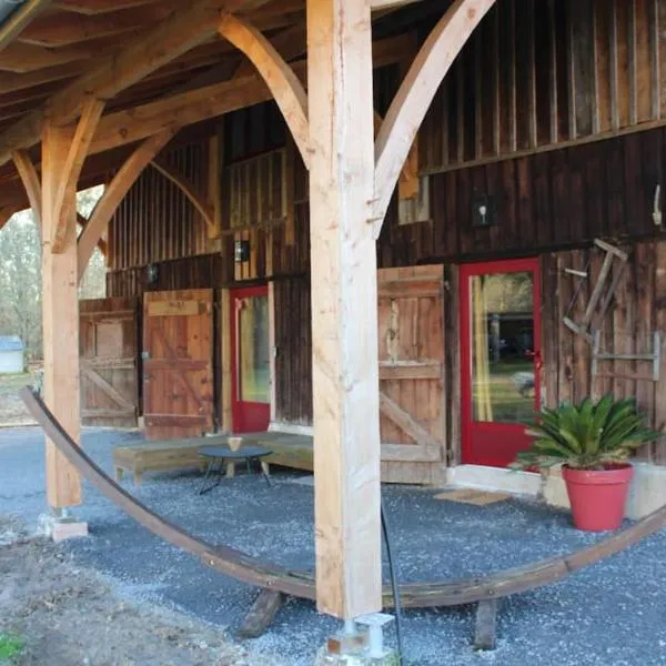 Gîte L'évasion daugnaguaise，位于Pissos的酒店
