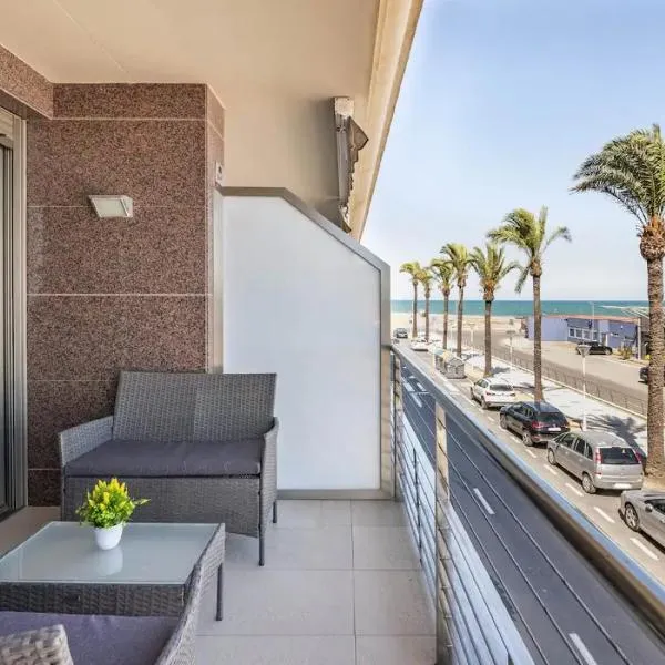 Apartamento frente al mar，位于贝尼卡洛的酒店