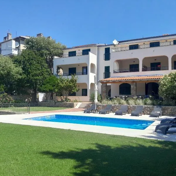 Guesthouse Ruža - apartments，位于塞尼的酒店