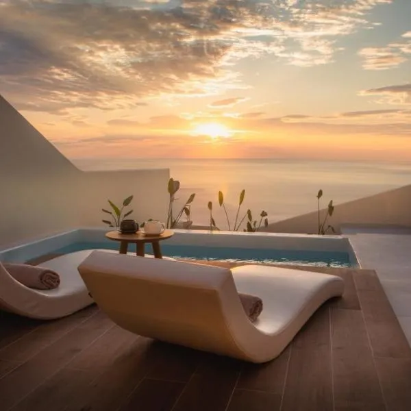 Pnoe Luxury Suites，位于费拉的酒店