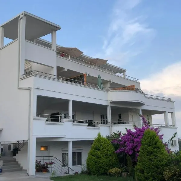 Home REX，位于乌尔齐尼的酒店