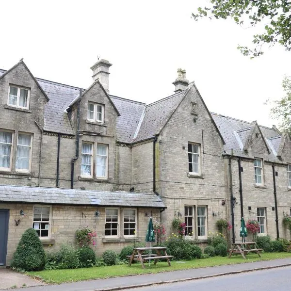 The Tollemache Arms，位于Croxton Kerrial的酒店