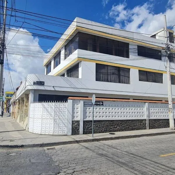 Departamento Amplio con todo lo necesario，位于Pujilí的酒店