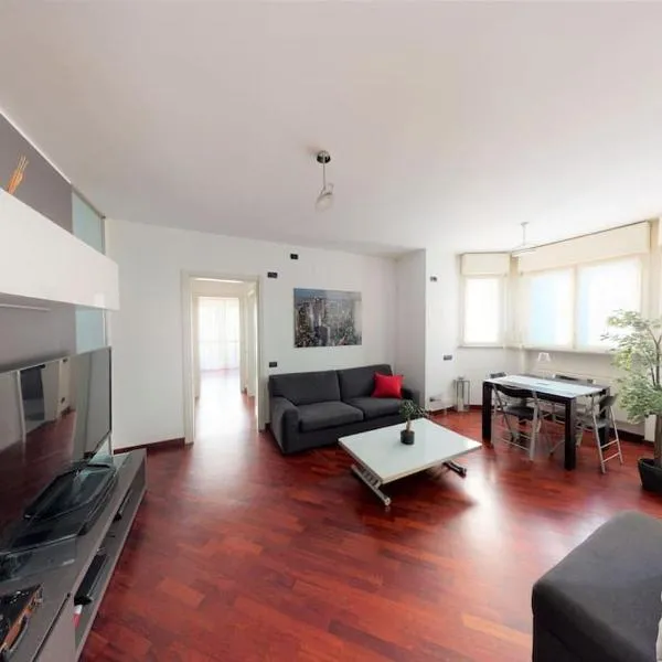 Apartment+garage near Novegro Exhibition/Linate，位于塞格拉泰的酒店