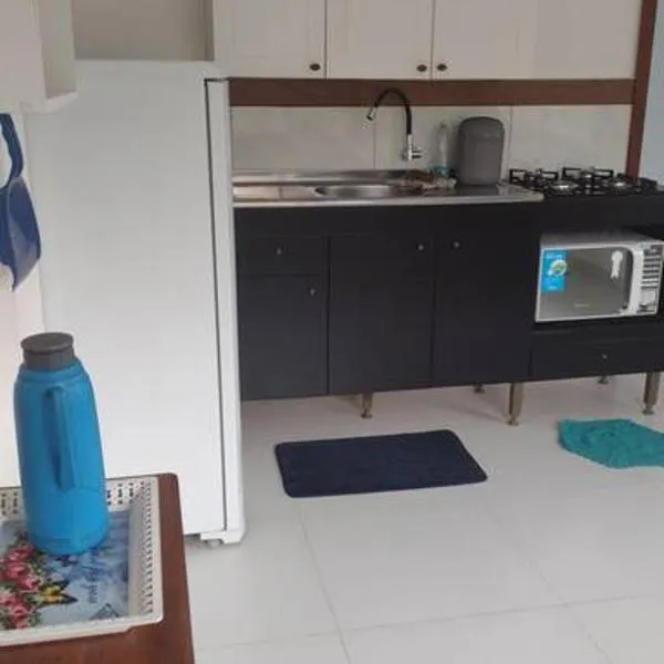 Apartamento bem localizado，位于约恩维利的酒店