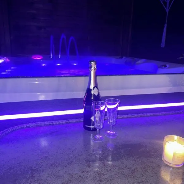 Gîte & Spa CASANOU，位于科尔马的酒店