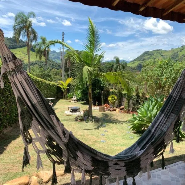 Chalé Atrás da Pedra，位于贡萨尔维斯的酒店