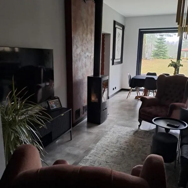 Stajnia Małszewo，位于Jedwabno的酒店