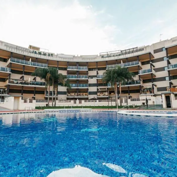 Lujoso apartamento de dos habitaciones en la playa de Canet，位于卡耐特蒂贝兰格的酒店