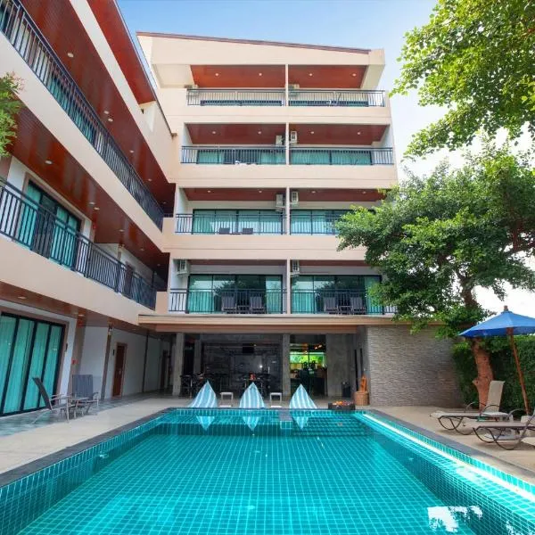 The Bell Airport Phuket Hotel - SHA Extra Plus，位于奈扬海滩的酒店