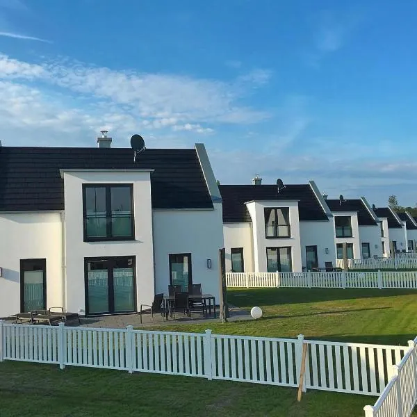 Ferienhaus am Yachthafen in Peenemünde，位于佩讷明德的酒店