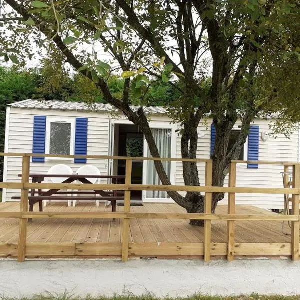 Les Mobile home de KERROYAL，位于Garlan的酒店