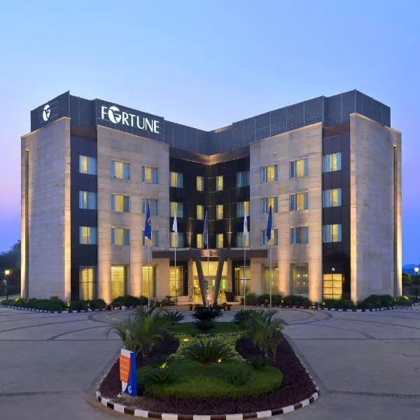 Fortune Park Orange, Sidhrawali - Member ITC's Hotel Group，位于Bahora的酒店