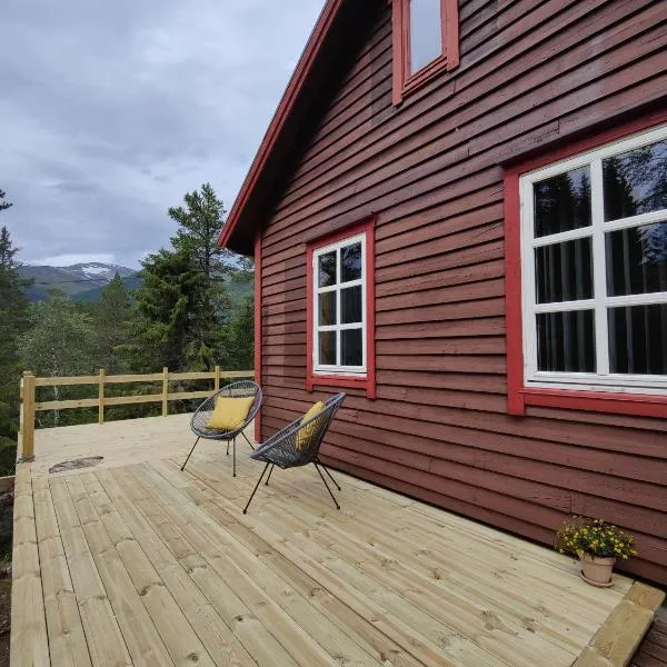 Tronstadbu- Traditional cabin，位于海勒叙尔特的酒店