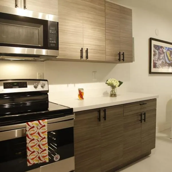 Apt 4 Miami Designer Apartment in the Upper East-Side，位于迈阿密的酒店